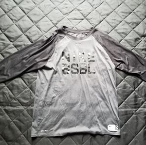 Nike Baseball / Raglan shirt. Mens XL.